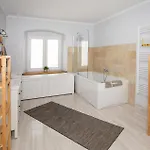 4 Bedroom Beautiful In