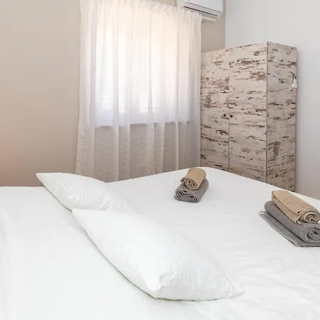 4 Bedroom In * Rogotin