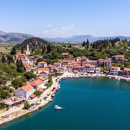 4 Bedroom Beautiful In * Rogotin