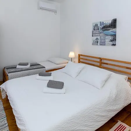 بيت للعطل 4 Bedroom In Rogotin