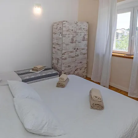 4 Bedroom Beautiful In 別荘 Rogotin