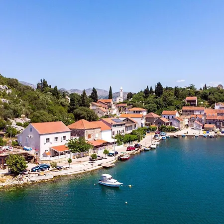 Amazing In With House Sea View *